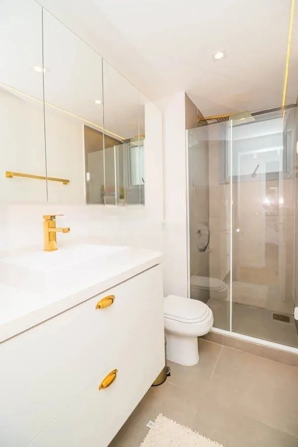 Imagem Apartamento para Venda - 98m², 3 dormitórios, sendo 1 suites, 2 vagas - Petrópolis