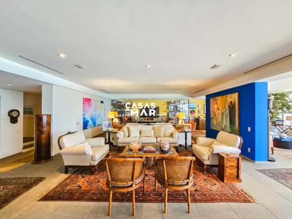 Imagem Venda Luxuoso Apartamento Frente Mar em Arpoador, RJ, 3 Suítes, 2 Vagas. Espaçoso, Privacidade e Tranquilidade