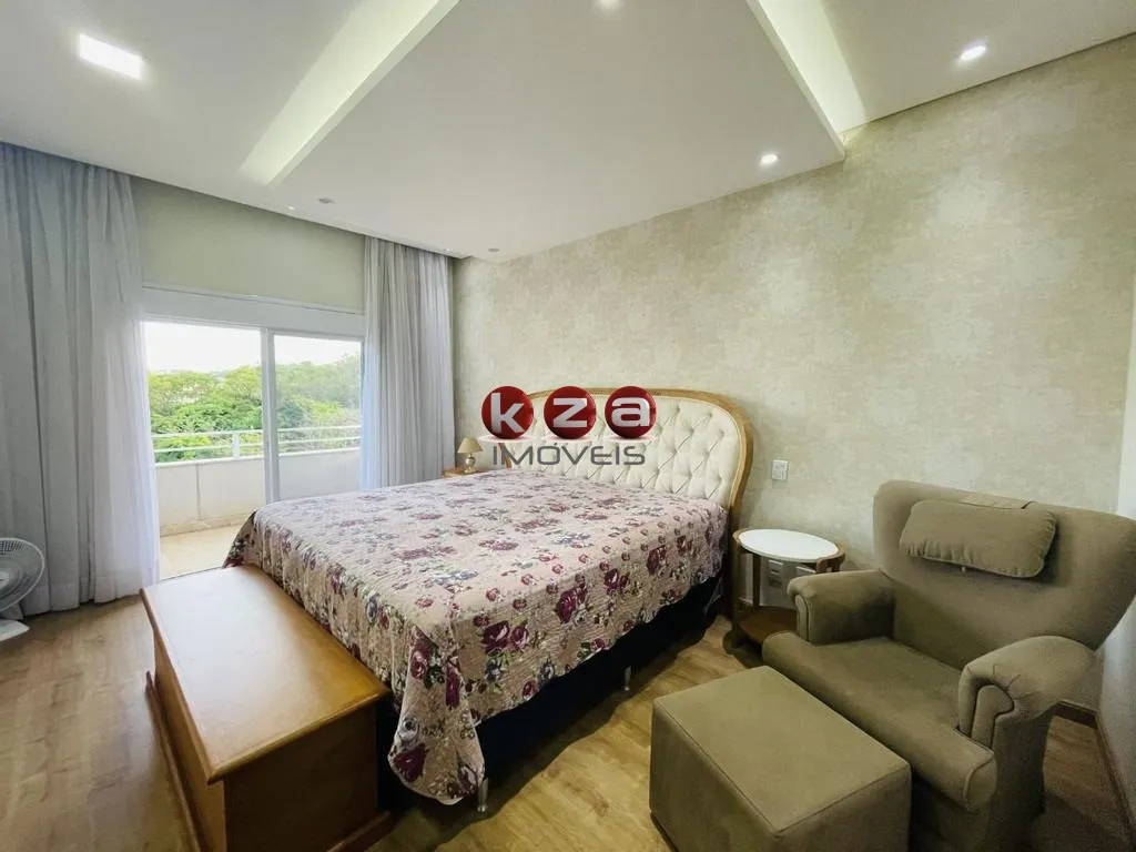 Imagem Casa de luxo no Condomínio Terras de Santa Teresa em Vinhedo, com 4 suítes, 3 salas e 350m² de área privativa. Venha conferir!