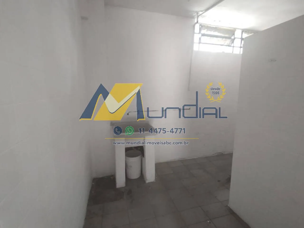 Imagem Galpão para Alugar com 944m² e 70 vagas!!!