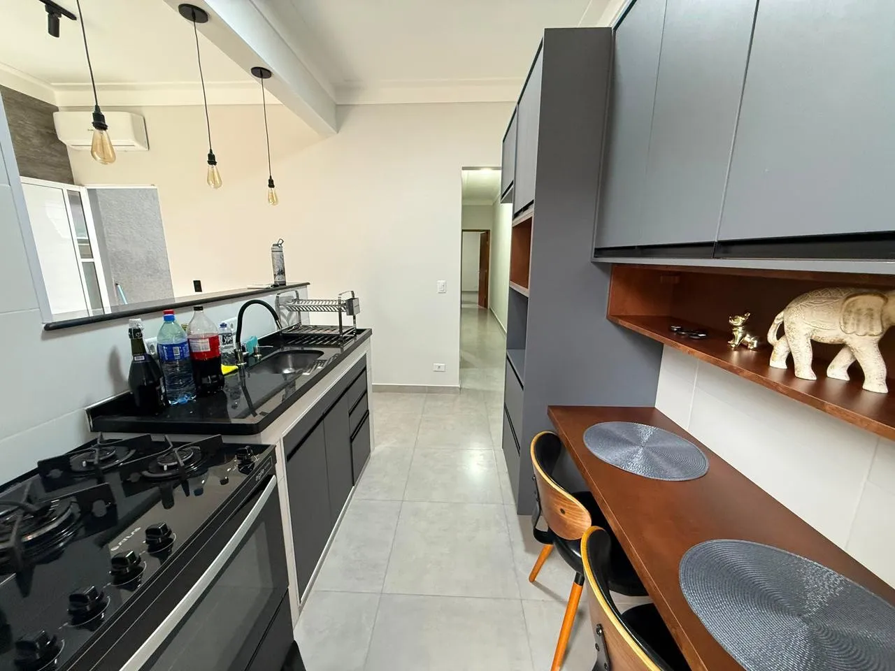 Imagem Casa para Venda em Mongaguá, Itaóca, 2 dormitórios, 1 suíte, 1 banheiro, 2 vagas