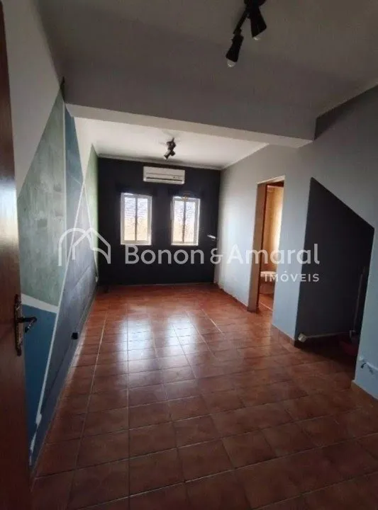 Imagem LINDA E ESPAÇOSA CASA A VENDA NO JARDIM DAS OLIVEIRAS