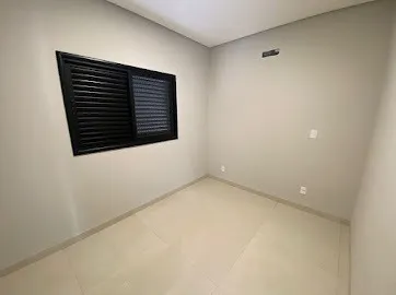 Imagem Oásis de Conforto e Elegância em Condomínio Exclusivo