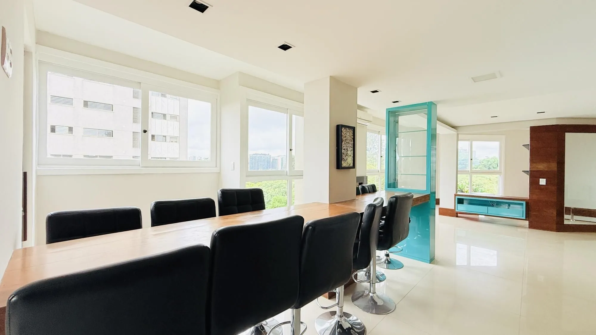 Imagem Cobertura Duplex de 318m com Piscina Privativa, Energia Solar e Vista Panorâmica