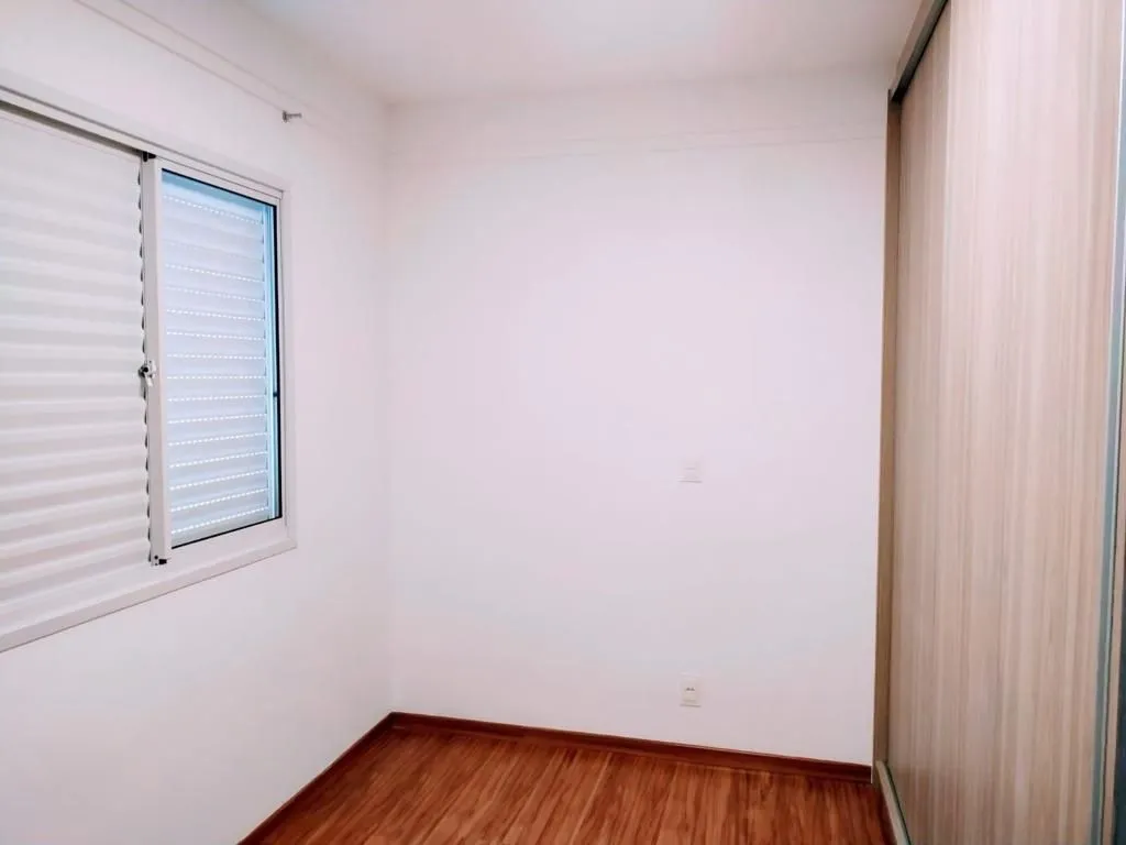 Imagem Excelente Apartamento no Residencial Mont Royal.