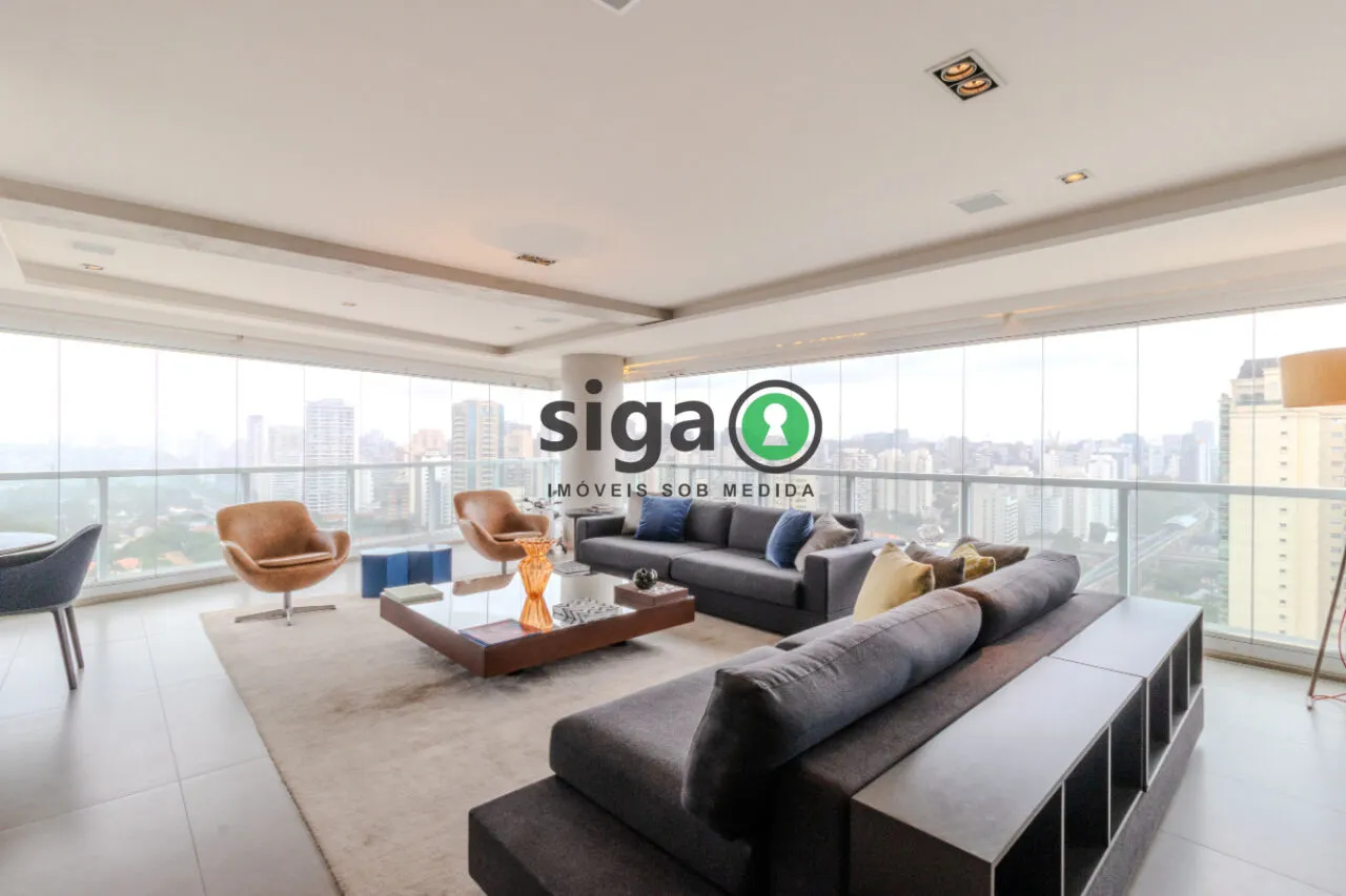 Imagem Apartamento à venda no Campo Belo - 219 m² - 3 suítes - 3 vagas - mobiliado - andar alto