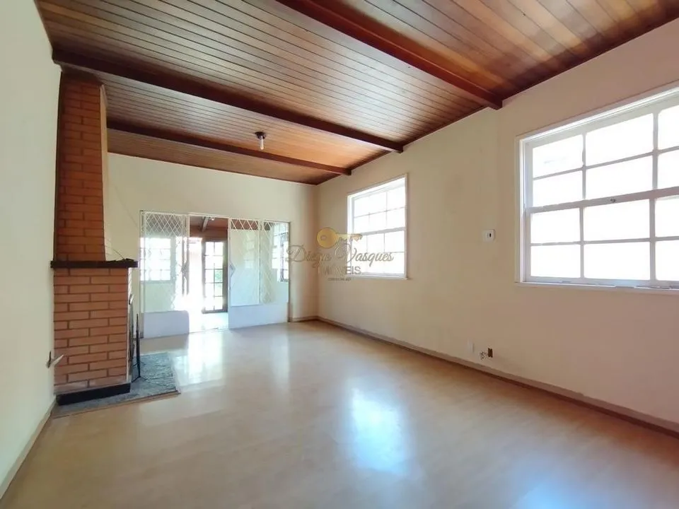 Imagem Casa para Venda em Teresópolis / RJ no bairro Agriões