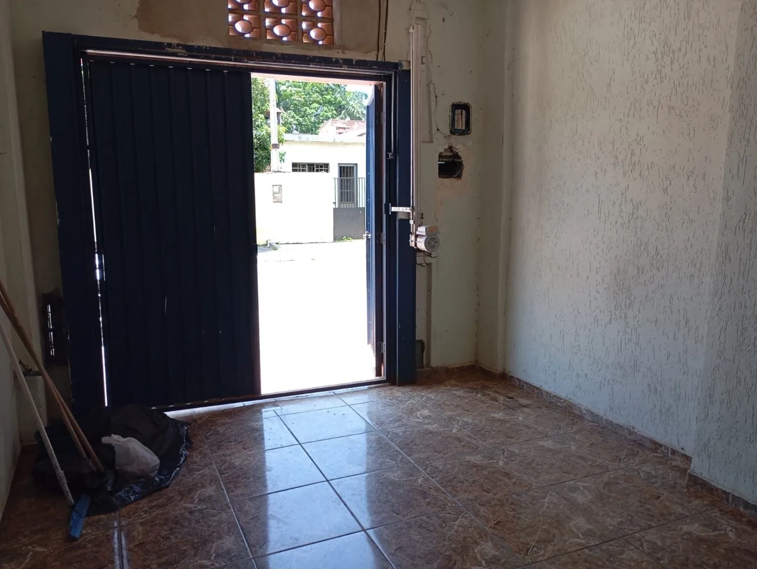 Imagem Sobrado à venda, Residencial e Comercial Laerte Asumpção, Pindamonhangaba, SP