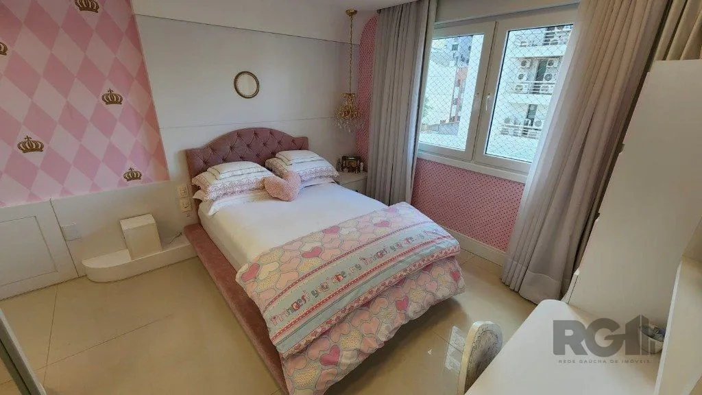 Imagem Excelente apartamento de 382,57 m² com 4 suítes e 4 vagas de garagem