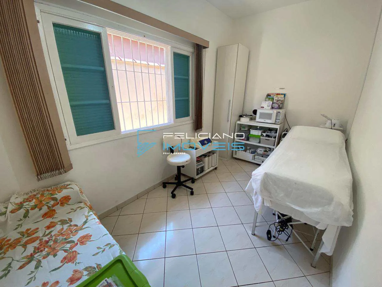 Imagem Casa com 2 quartos, Caiçara, Praia Grande - R$ 450 mil, Cod: 5587