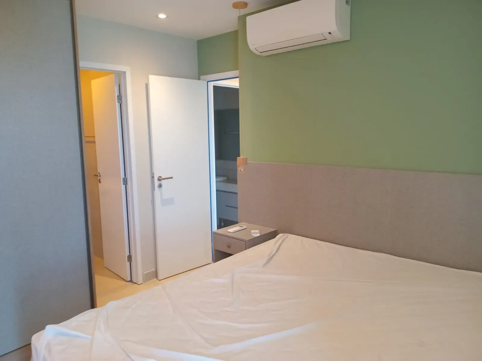 Foto do imóvel: Apartamento com 2 Quartos à Venda, 67 m² em Avenida Oceânica, nº 2516. Ondina, Salvador - BA