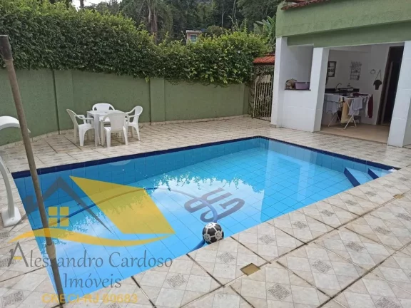 Imagem Casa para alugar em Nova Friburgo, Ponte da Saudade, com 4 quartos, 380m2