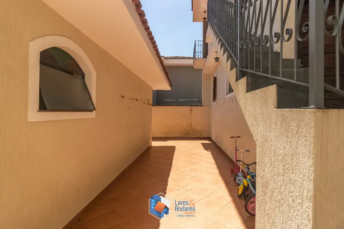 Imagem Casa para venda em Jardim São José (Zona Norte) com 4 quartos, sendo 2 suítes, 202m²