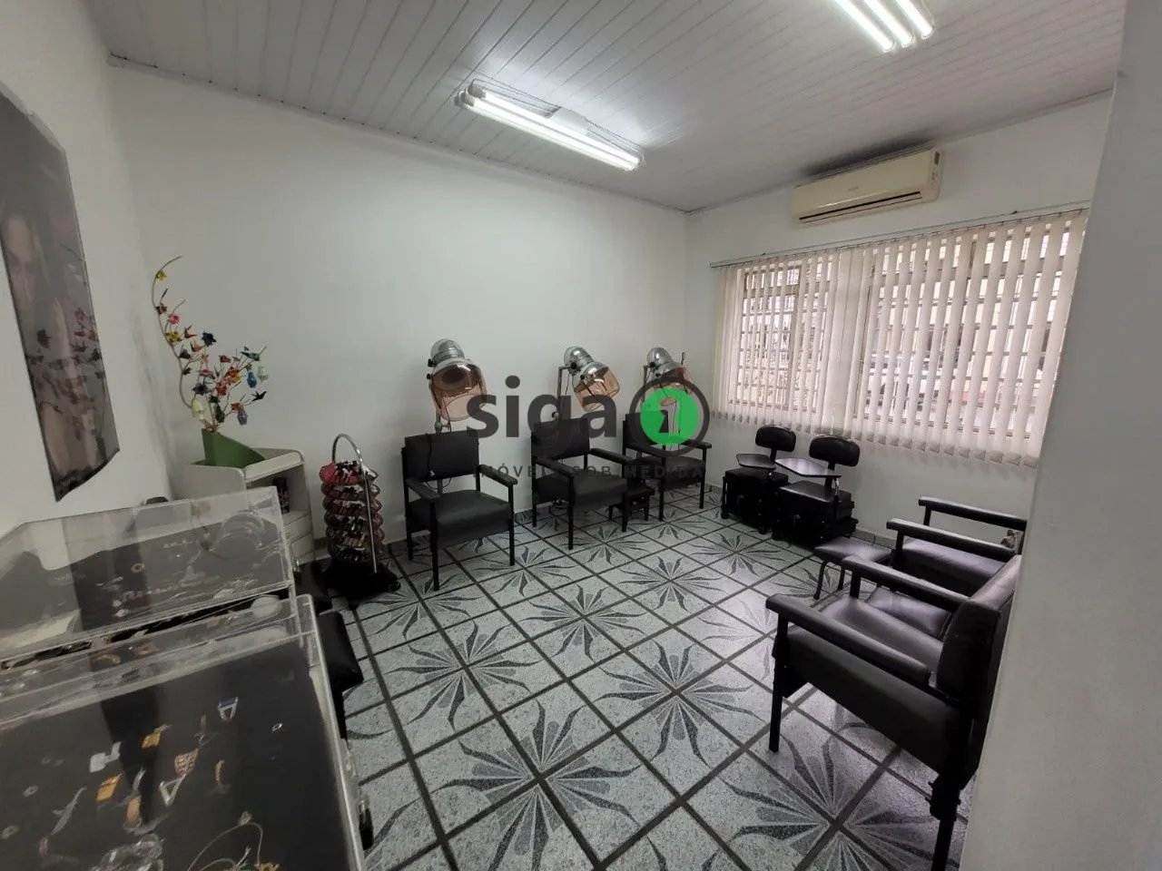 Imagem Casa térrea para locação e venda comercial em Pinheiros com 90m²