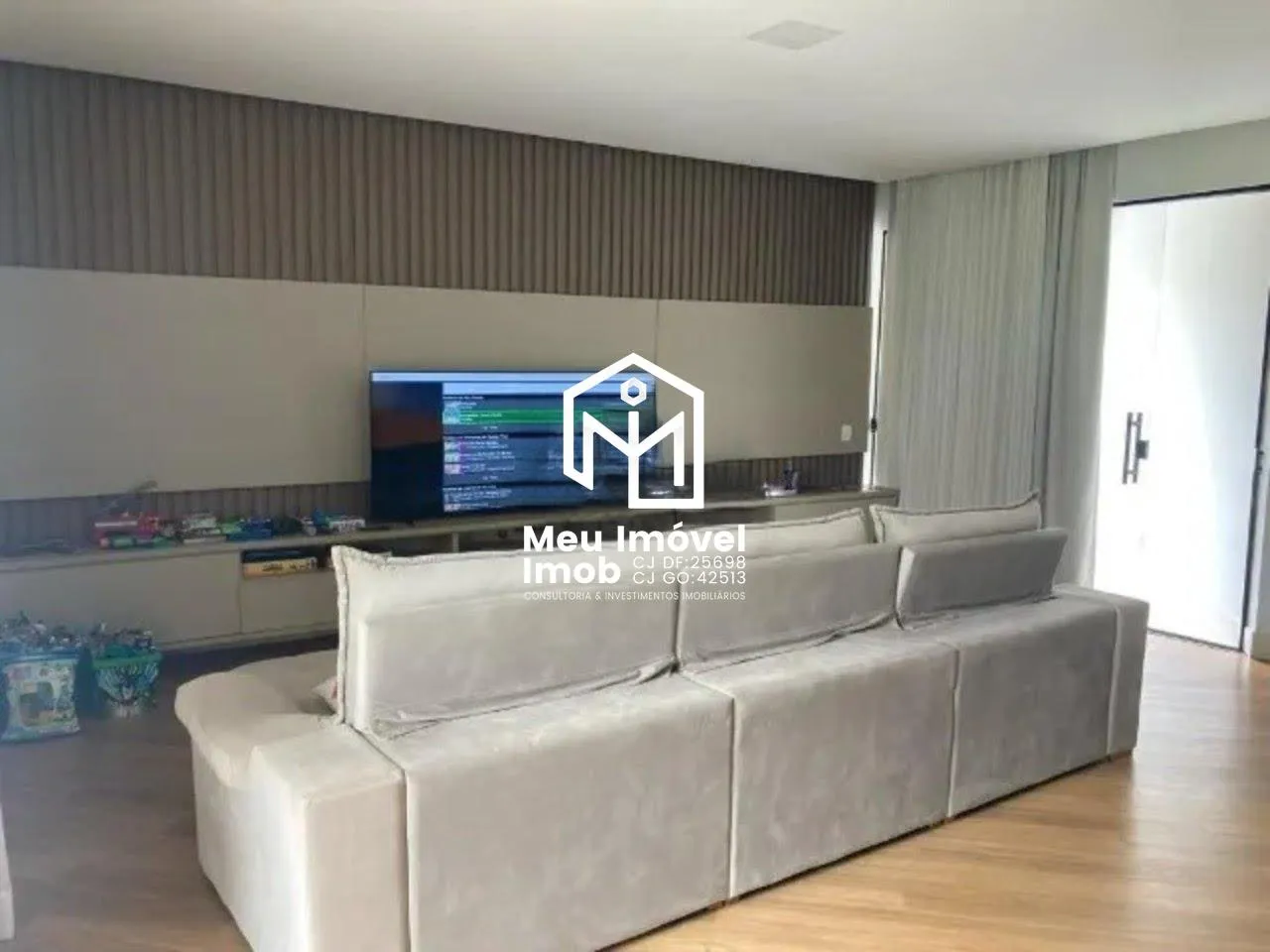 Imagem SHA Conjunto 6 Arniqueiras Res Village 5 Quartos 767 m²
