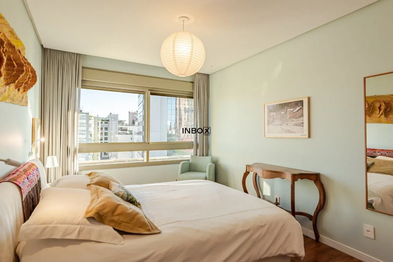 Imagem Apartamento 3 Suítes Mobiliado à Venda na Avenida Praia de Belas