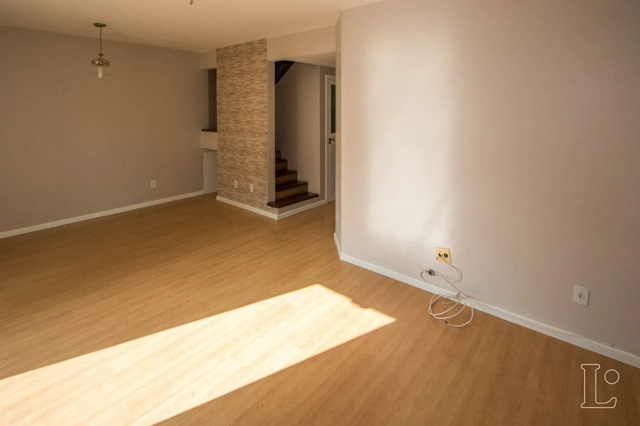 Imagem Excelente casa em condomínio fechado -Bairro Cristal
