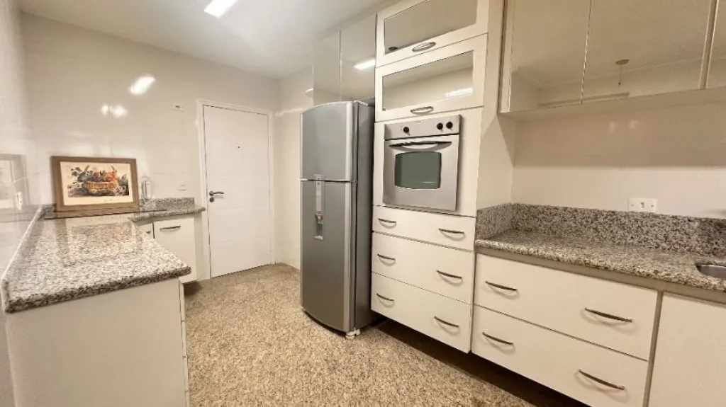 Imagem APARTAMENTO COM 190,00 m² - CANTO DO FORTE - PRAIA GRANDE SP