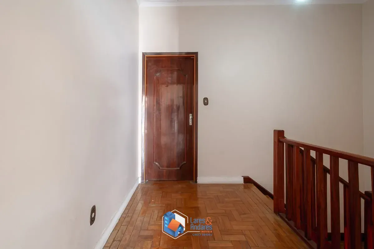 Imagem Sobrado para venda em Perdizes com 2 quartos, sendo 1 suíte, 195m²