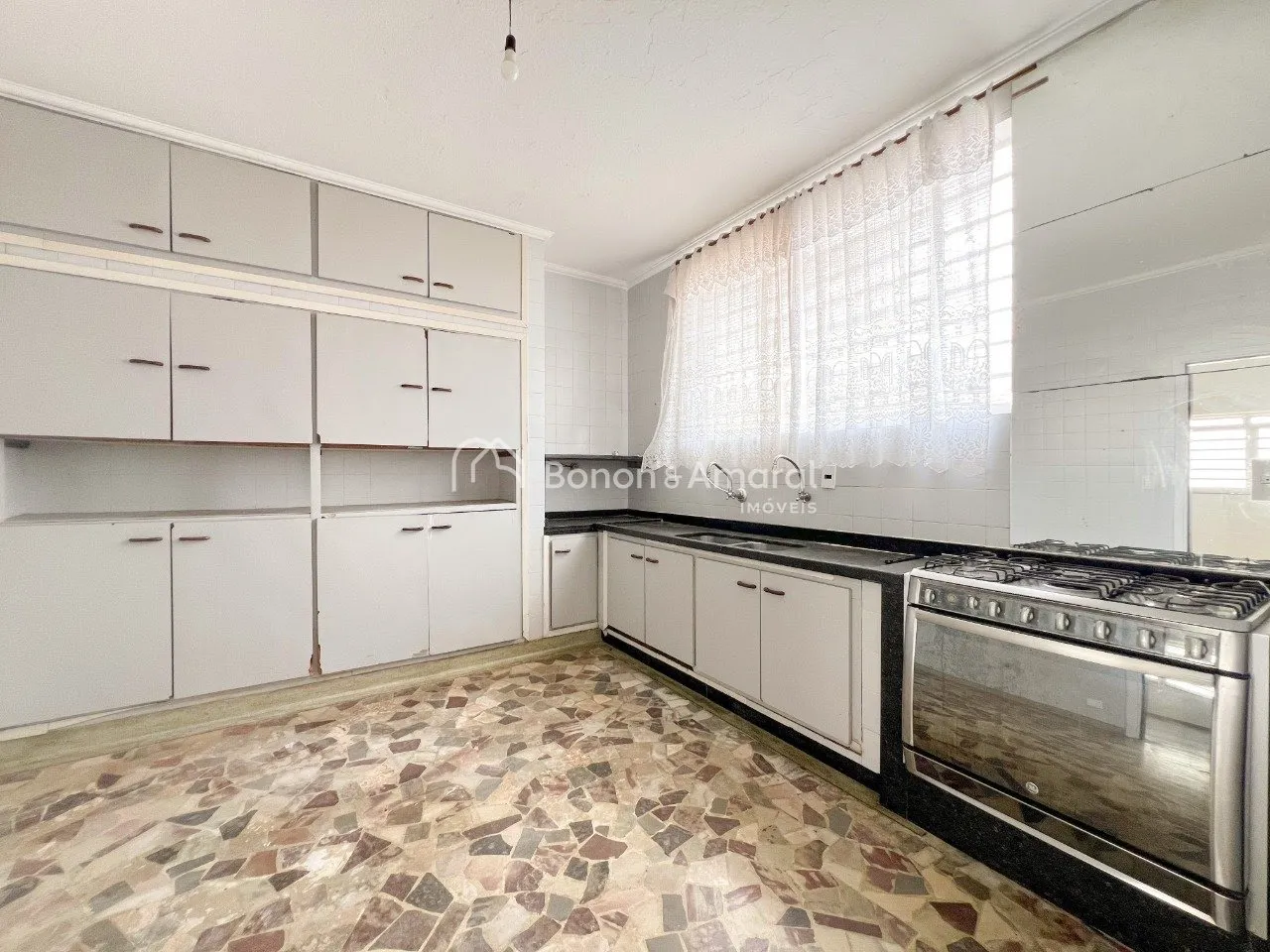 Imagem Casa terrea a venda no Jardim Chapadão em Campinas