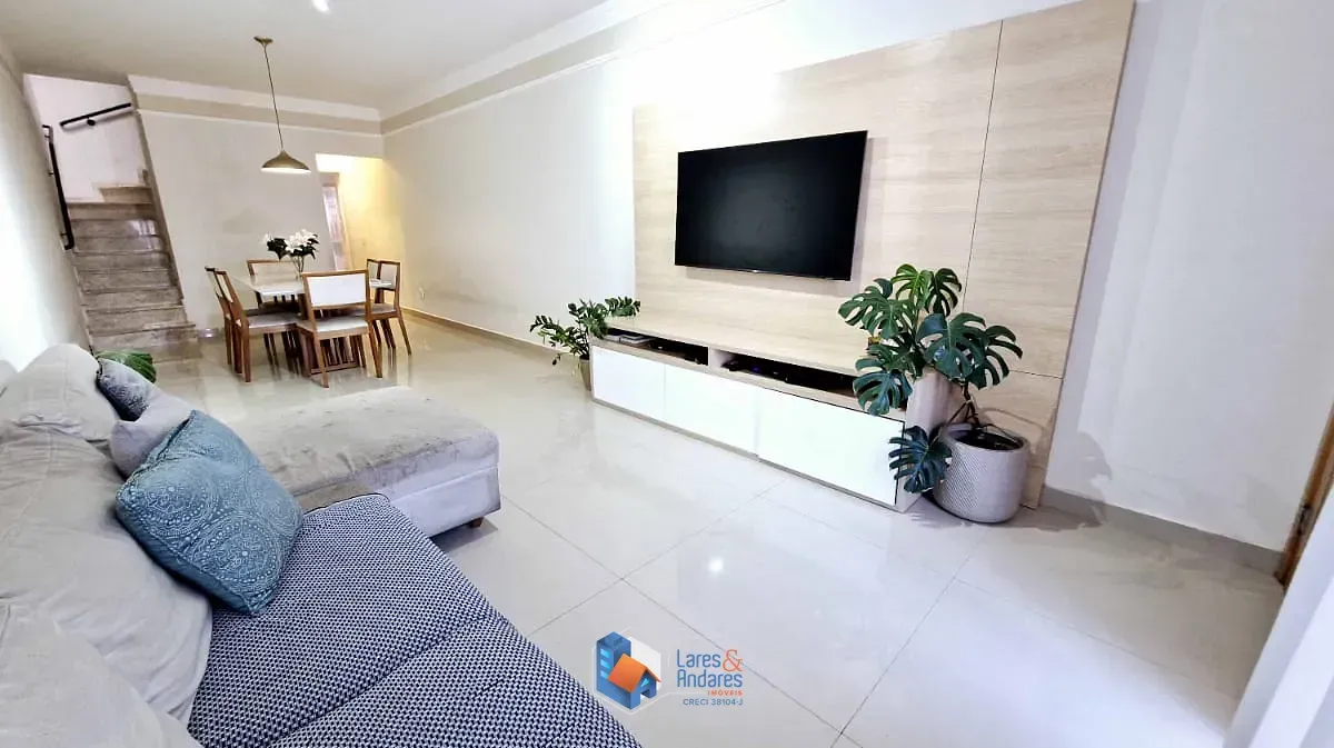 Foto do imóvel Sobrado para venda em Tucuruvi com 3 quartos, sendo 3 suítes, 144m² em Rua Lucianópolis