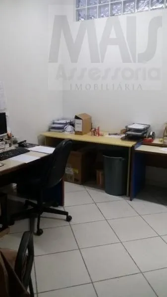 Imagem Comercial para Venda em Novo Hamburgo / RS no bairro Industrial