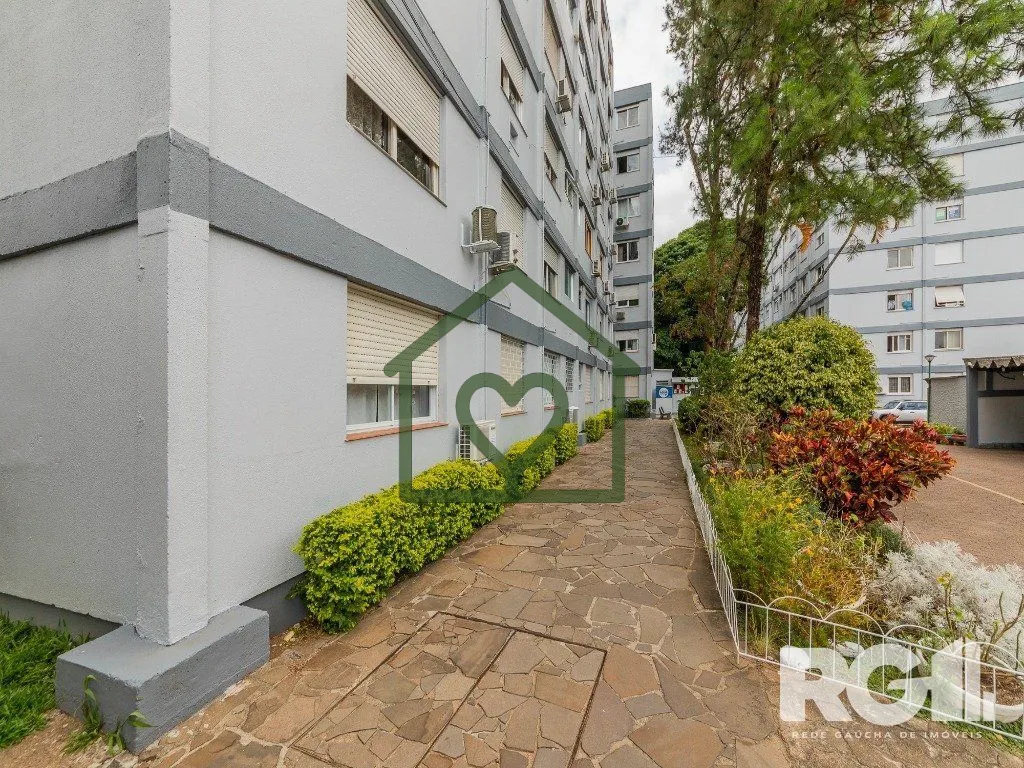 Imagem Apartamento 2 dormitórios no bairro Partenon Excelente apartamento de dois dormitórios, living, co...