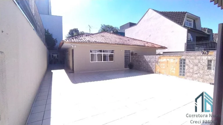Imagem (Permuta menor valor e financiamento) Casa térrea, 04 quartos sendo 02 suítes, 08 vagas, no Boa Vista em Curitiba PR