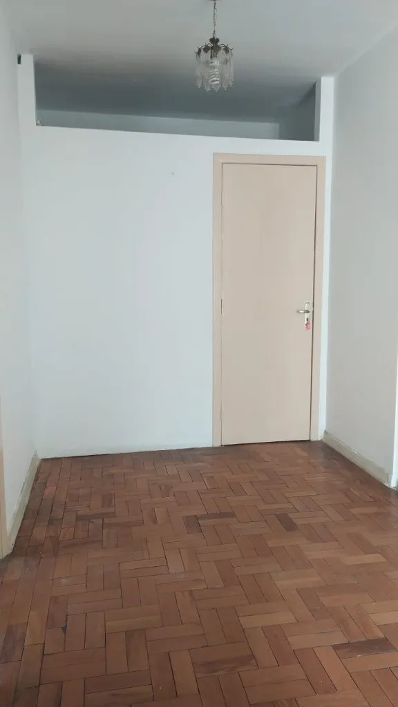 Imagem Sobrado Comercial de Alto Padrão no Butantã: 3 Quartos, 1 Suite, 5 Banheiros, 8 Vagas de Garagem, 300m² - São Paulo-SP