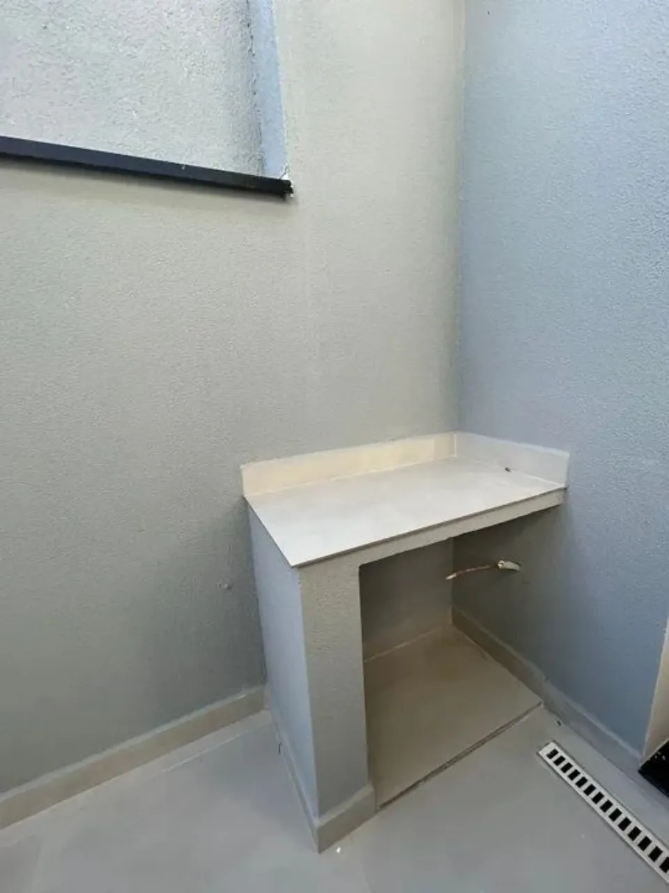 Imagem Casa de alto padrão no Condomínio Residencial Jardim em Sorocaba: 3 quartos, 1 suíte, 2 salas, 2 banheiros, 2 vagas de garagem, 118,23m².