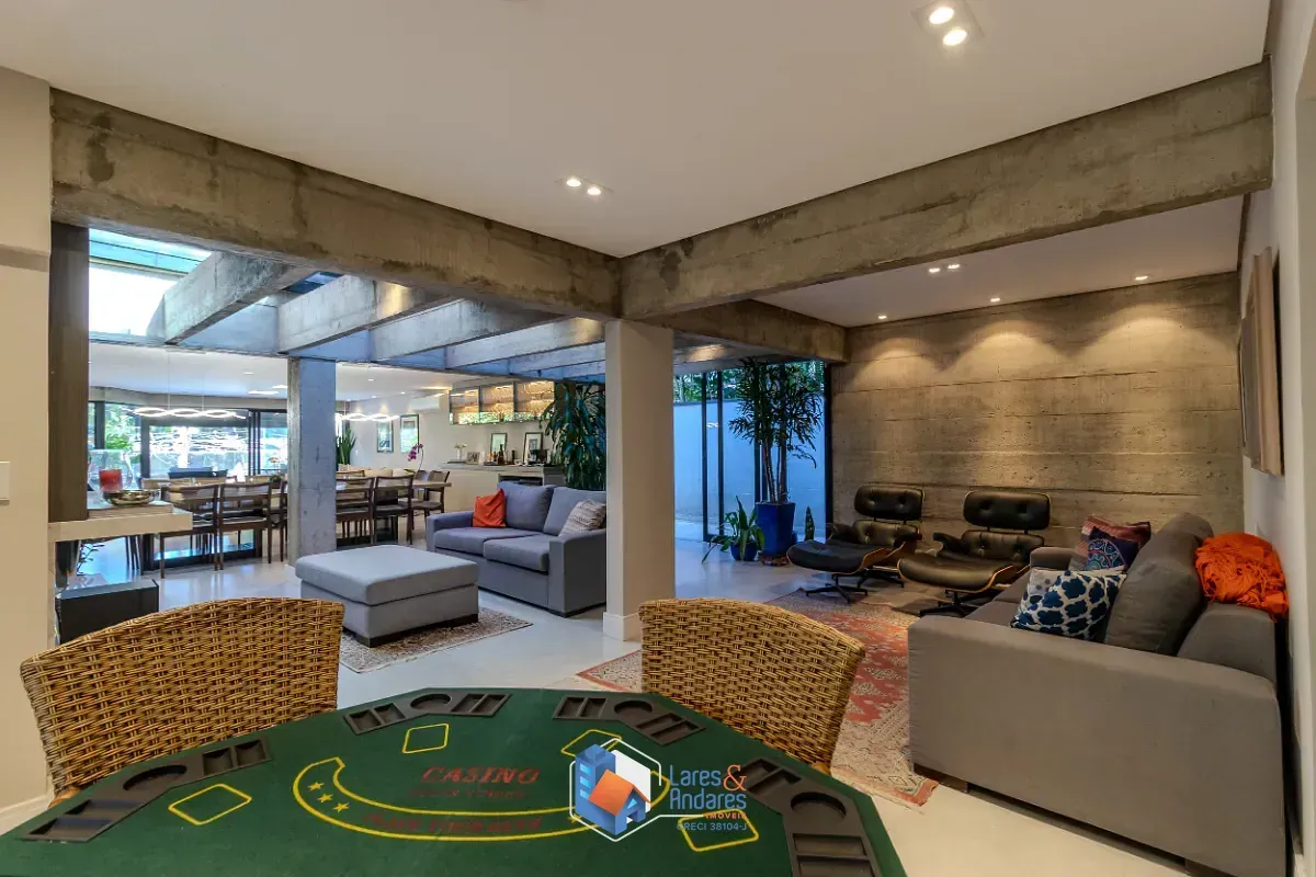 Imagem Casa para venda em Brooklin Paulista com 3 quartos, sendo 3 suítes, 383m²
