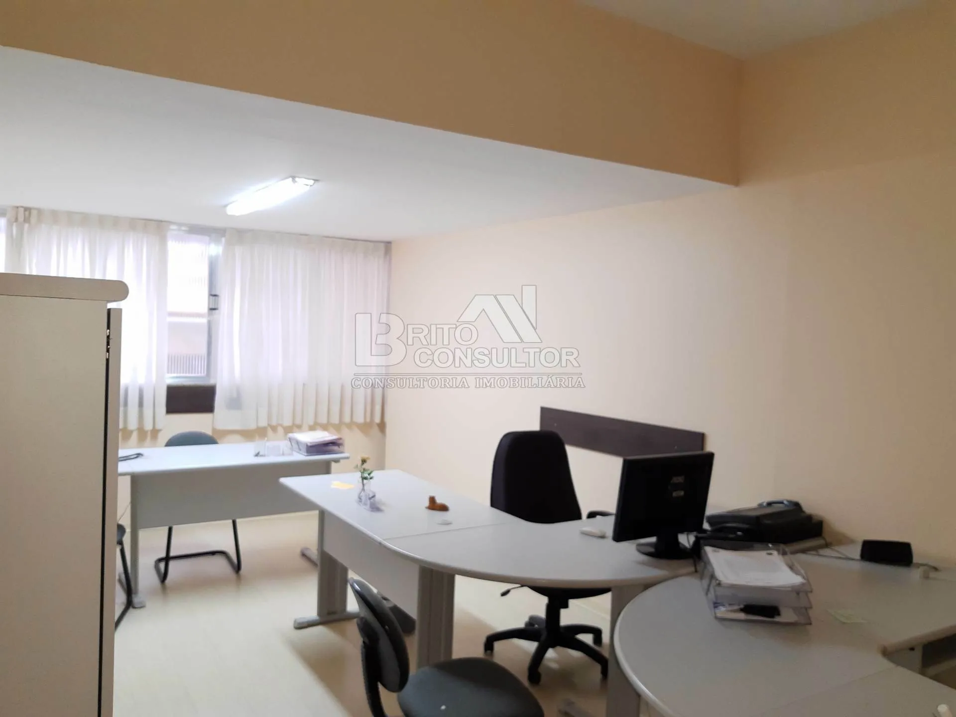 Imagem Prédio Comercial Inteiro á Venda 600 M² Por 3000.000 Centro Niterói/RJ.