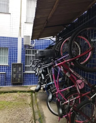 Imagem Apartamento reformado com vaga de garagem em São Vicente no Conjunto Residencial Tancredo Neves!