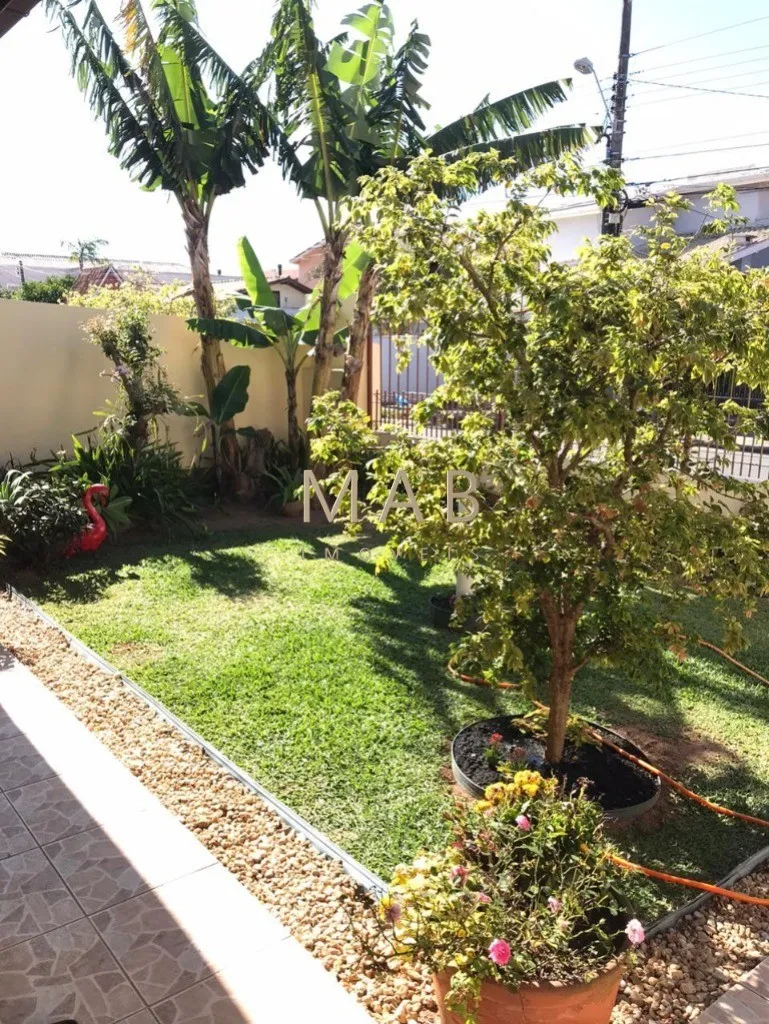 Imagem Imperdível casa à venda em Florianópolis-SC, bairro Ingleses: 5 quartos, 1 suíte, 3 salas, 4 banheiros, 3 vagas, 225m².