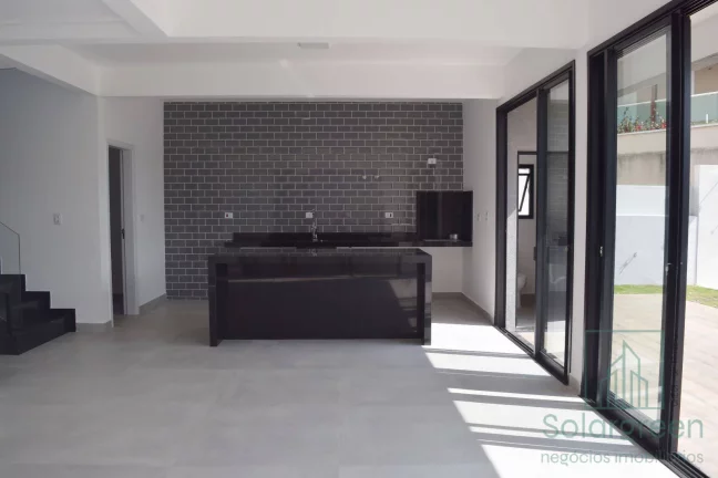 Imagem Sobrado à Venda em Condomínio - 181m² de Área Construída
