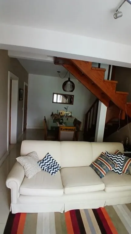 Imagem Cobertura Duplex para Venda em Petrópolis / RJ no bairro Vila Militar