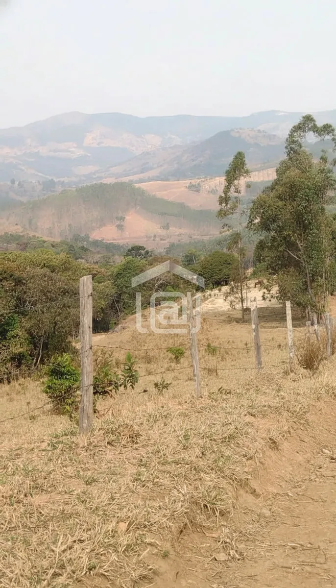 Imagem Sítio 24 m² à venda em Pocinhos do Rio Verde, Caldas