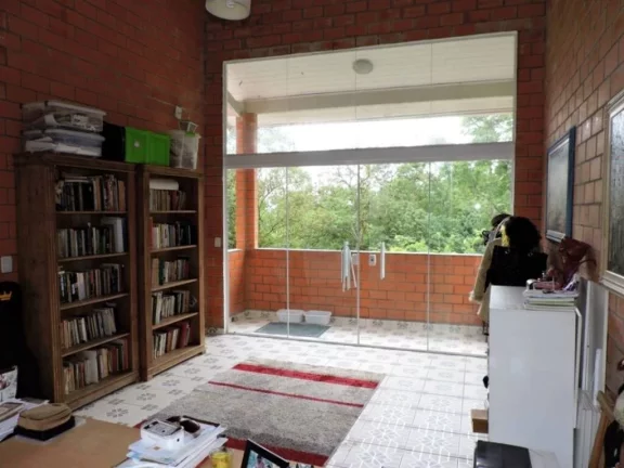 Imagem Pq das Artes - Casa descolada! Na melhor localização muito verde !