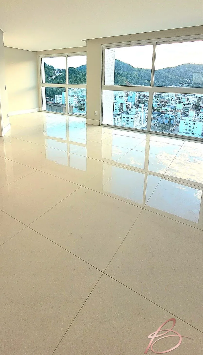 Imagem Apartamento Alto Padrão 2 suítes e 2 demi a 500 metros do mar