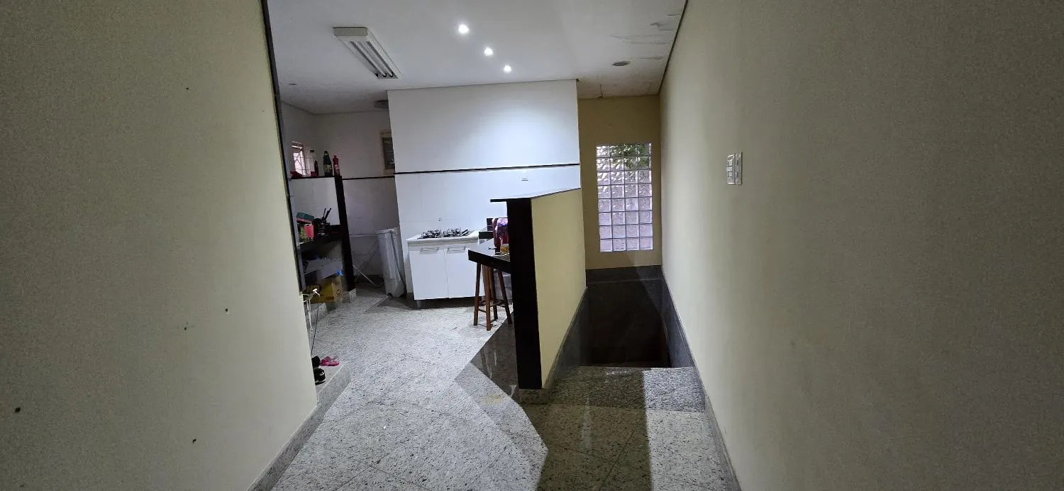 Imagem Vendo um excelente imóvel em ponto comercial ( valor 2.300.000,00 )