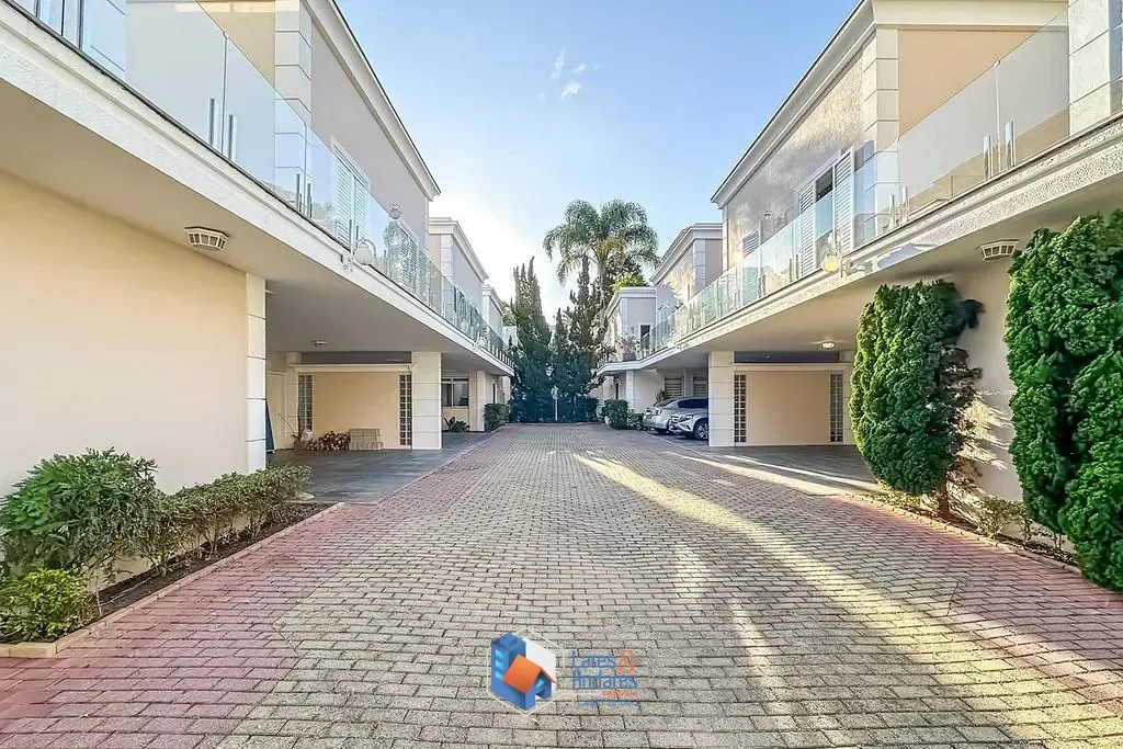 Imagem Casa em Condomínio à venda 4 Quartos 2 Suites 3 Vagas 320M² Jardim Cordeiro São Paulo - SP