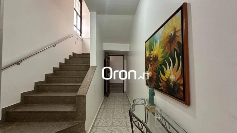 Imagem Sobrado à venda, 414 m² por R$ 1.350.000,00 - Setor Leste Vila Nova - Goiânia/GO