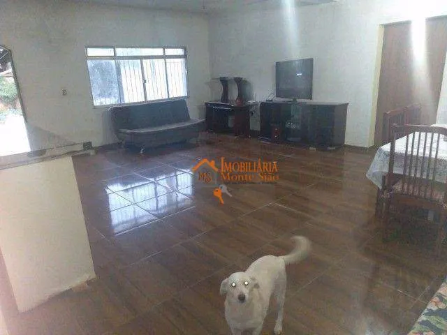 Foto do imóvel Casa com 3 dormitórios à venda, 900 m² por R$ 742.000,00 - Água Azul - Guarulhos/SP