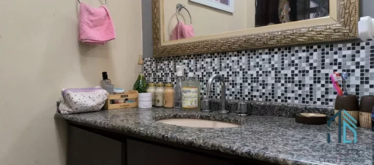 Imagem (ESTUDA PERMUTA) Chácara de 1000m2 de esquina com casa de 300m2, em ótima localização no Cascatinha/Santa Felicidade em Curitiba PR