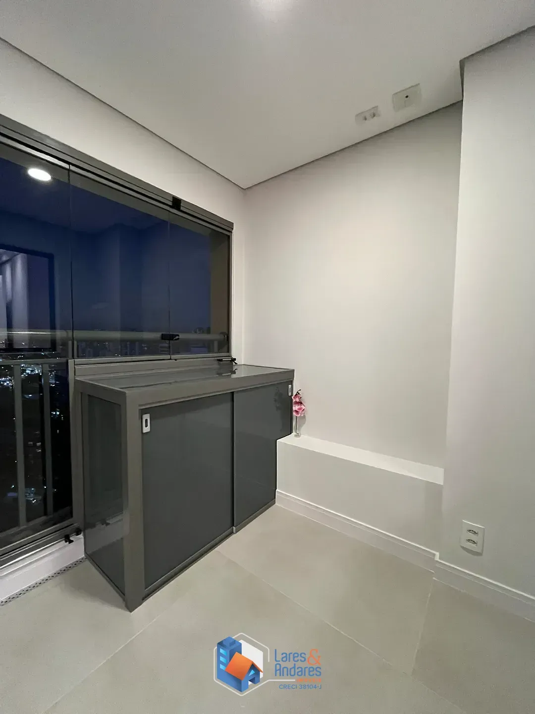 Imagem Apartamento para venda e locação em Jardim Prudência com 2 quartos, sendo 1 suíte, 75m²