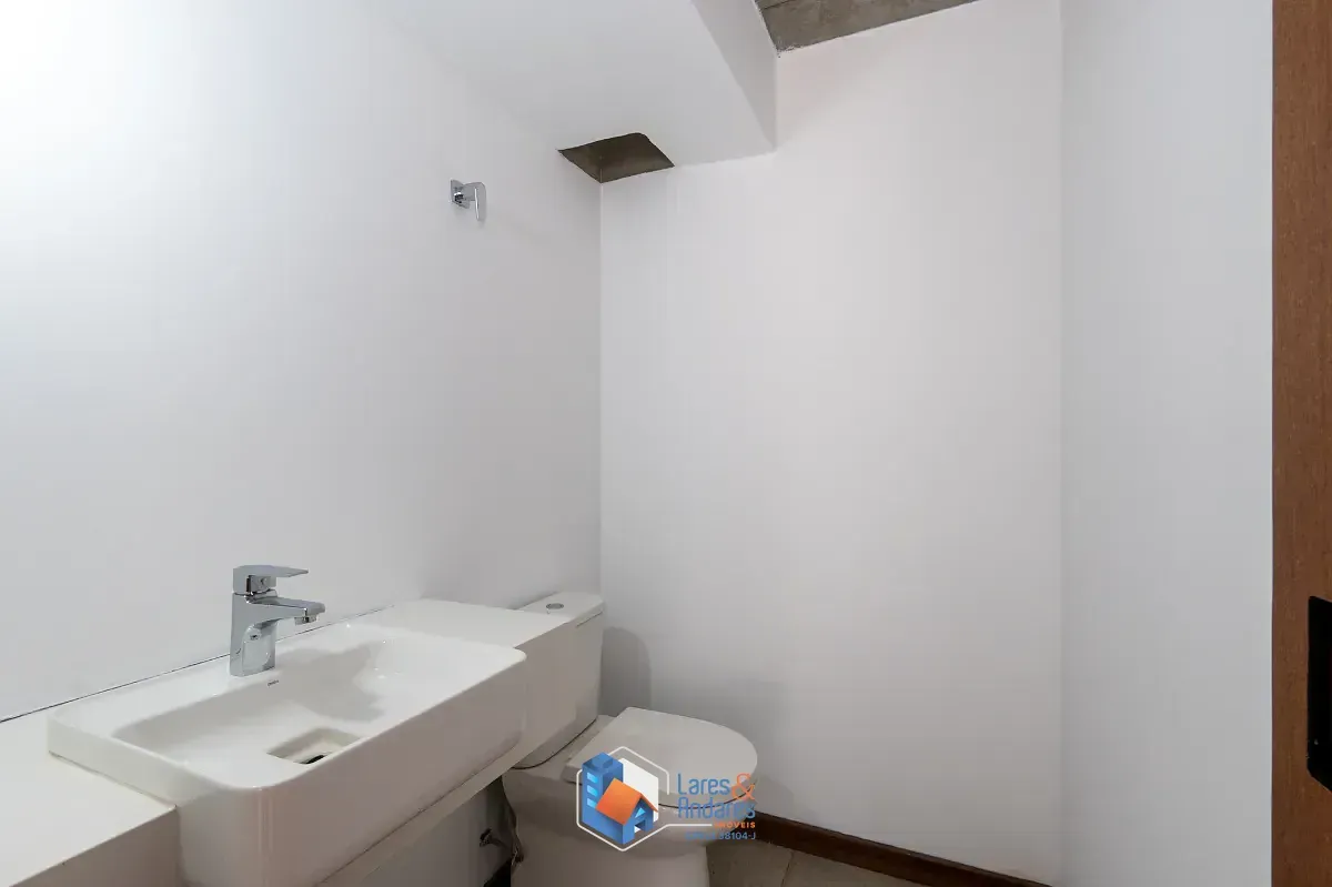 Imagem Casa para venda em Vila Madalena com 3 quartos, sendo 3 suítes, 278m²