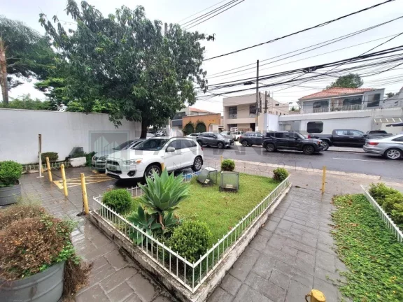 Imagem Casa Comercial de Alto Padrão para Locação em São Paulo-SP, Jardim América: 13 Salas, 5 Banheiros, 20 Vagas, 611m².