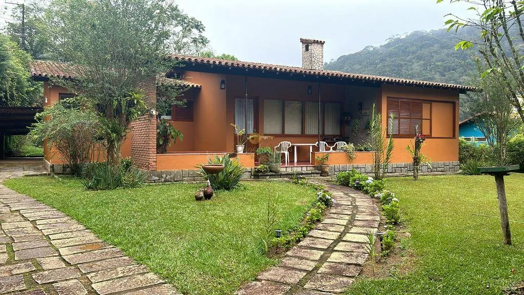Foto do imóvel Casa para Venda em Teresópolis / RJ em Estrada Rubens Santo Gueiro