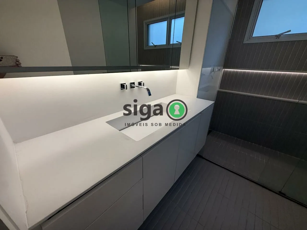 Imagem Alto Padrão no Tatuapé: 174m² com Suítes Impecáveis e 3 Vagas