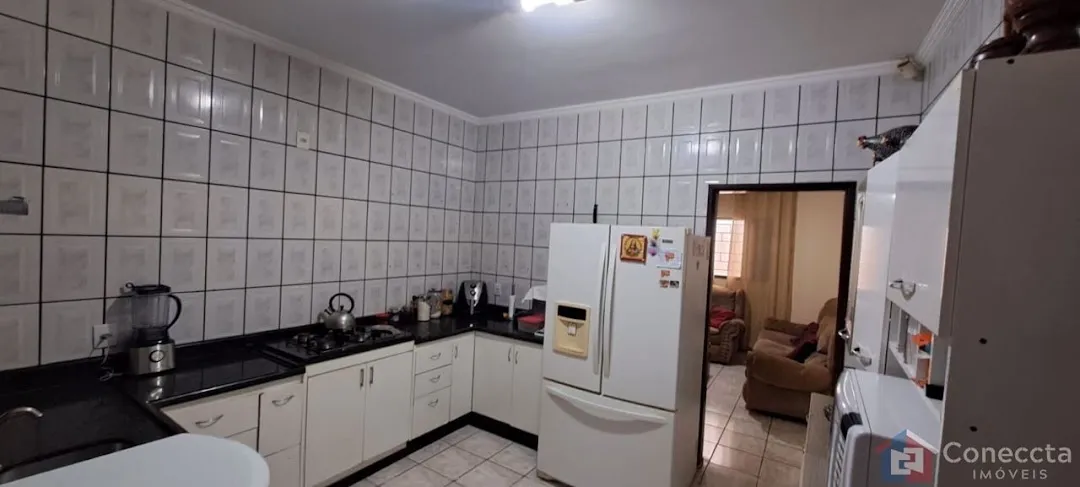 Imagem Casa com 4 dormitórios à venda, 195 m² por R$ 750.000,00 - Copacabana - Patos de Minas/MG